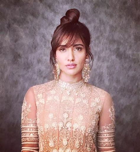 Neha Sharma Hairstyles With Haircut Names Star Hairstyles