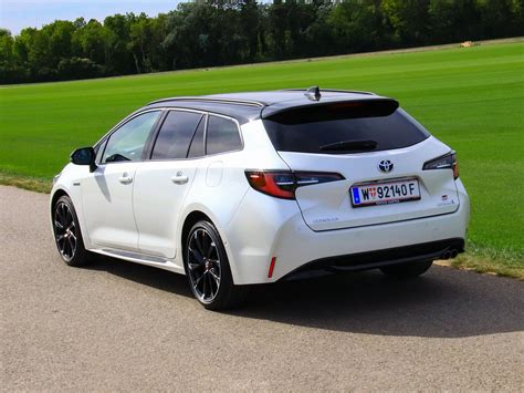 Toyota Corolla 20 Hybrid Touring Sport Gr S Testbericht Autoguruat