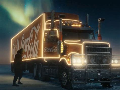 The Christmas Spirit: Commercials For Some Festive Cheer! » Yodoozy®