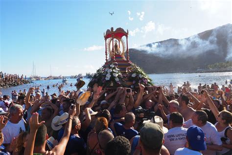 San Sebastián de la Gomera luce sus encantos en las fiestas Lustrales