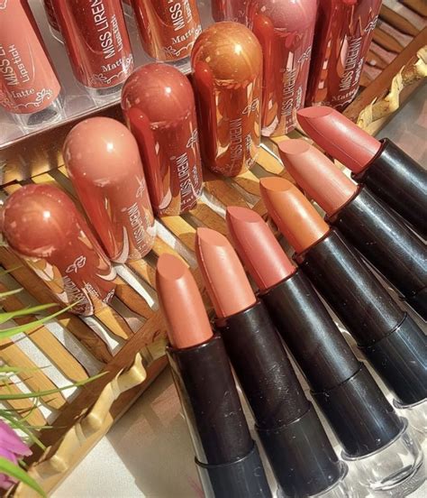 MISS LIRENN MIRROR NUDE LIPSTICKS SET OF Aishwarya Beauty