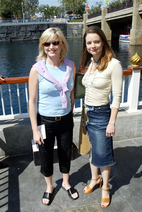 Kimberly Williams Paisley According To Jim Hot