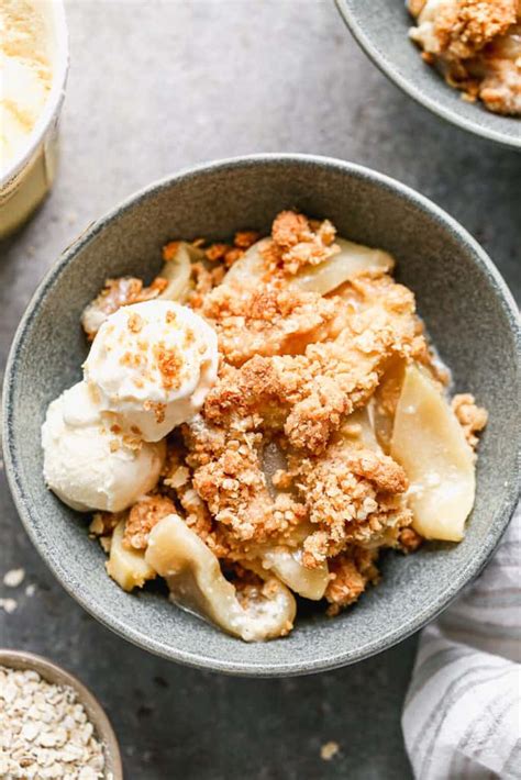 The Best Apple Crisp Recipe Tastes Better From Scratch