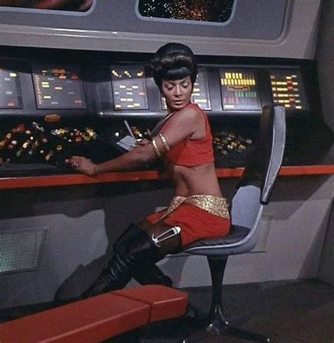 Mirror Universe Uhura Mirror Mirror Star Trek Nichelle Nichols