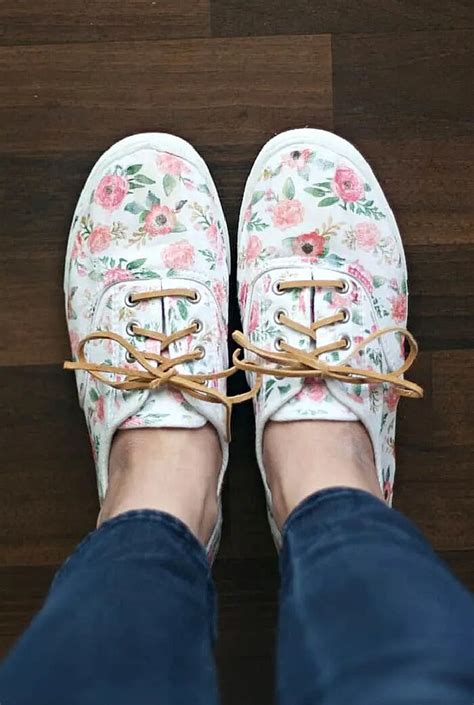 25 Easy DIY Shoe Painting Ideas - DIY Painted Shoes - The Beauty Dojo