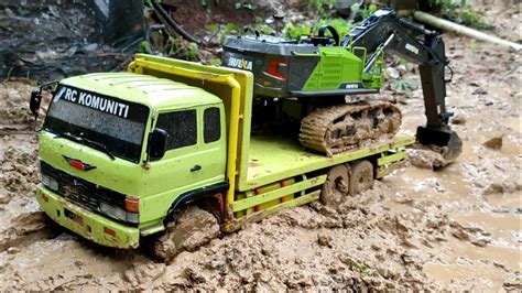 Hino Ranger Muat Xsavator Di Lahan Gambut Ofroad Miniatur Truk Rc