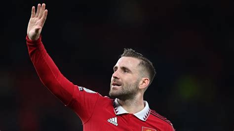 Cedera Luke Shaw Diperkirakan Hingga Akhir Musim Manchester United