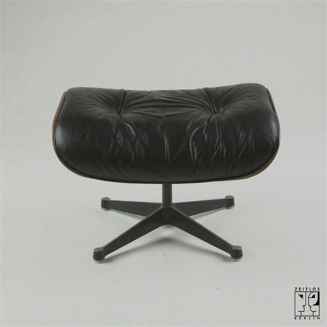 Lounge Chair Ottomane Von Charles Und Ray Eames F R Herman Miller