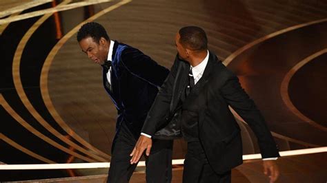 Oscar Will Smith Infastidito Da Una Battuta Schiaffeggia Chris Rock