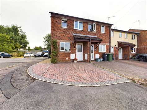 2 Bed End Terrace House For Sale In Beech Close Hardwicke Gloucester