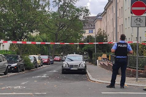 Wiesbadenaktuell Bewaffneter Mann löst in Wiesbaden mehrstündigen