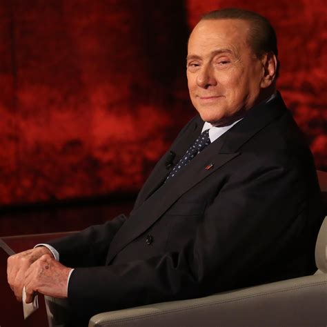 Silvio Berlusconi La Notte In Terapia Intensiva La Leucemia Le