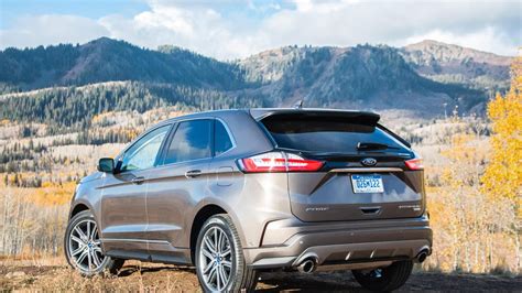 2019 Ford Edge Titanium: Getting a little better - CNET