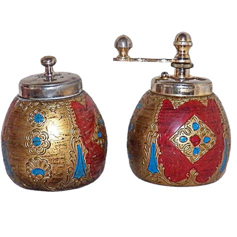 Vintage Florentine Handpainted Made In Italy Gold Salt Shaker Pepper