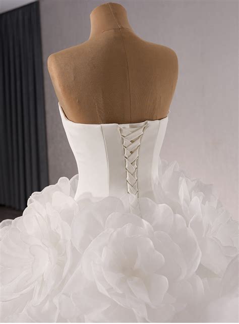 Ball Gown Luxury White Tulle 3D Flower Wedding Dress