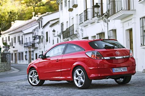 2009 Opel Astra Gtc News And Information