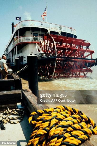 98 Sternwheeler Stock Photos, High-Res Pictures, and Images - Getty Images