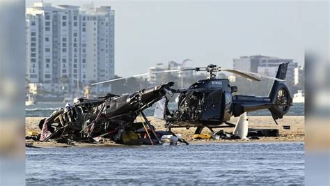 Helicopters Collide Over Australian Beach 4 Passengers Dead Firstpost