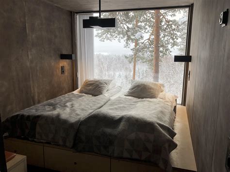 A tree-top cabin in Sweden : r/CozyPlaces
