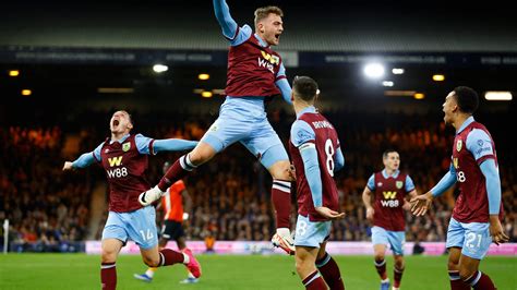 Luton 1 Burnley 2: Late heartbreak for Hatters as Bruun Larsen wonder ...