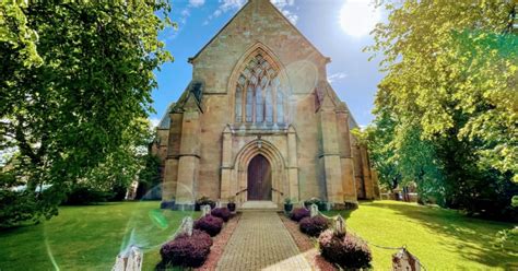 dornoch-cathedral-IN-THE-SUN - Dornoch Cathedral