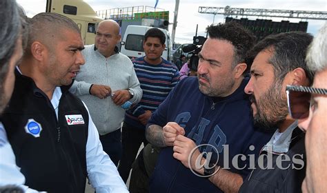 El Intendente De Caleta Olivia Pablo Carrizo Brindo Apoyo A Los