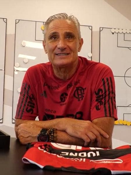 Flamengo Tite Ganha Ter O Rubro Negro E Se Emociona Ao Lembrar Da M E