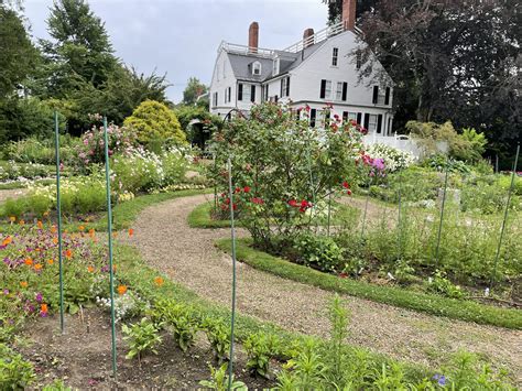 Read All About It The Salem Inn Bed And Breakfast In Salem Ma