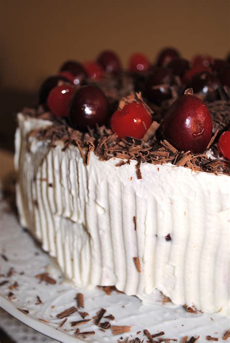 Black Forest Cherry Cake Schwarzw Lder Kirschtorte Naked Plate