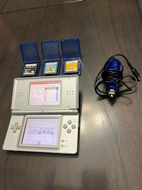 Nintendo ds lite w/games | Nintendo DS | Windsor Region | Kijiji