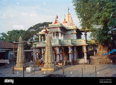 El templo Mahalakshmi o Mahalaxmi Temple es uno de los templos más