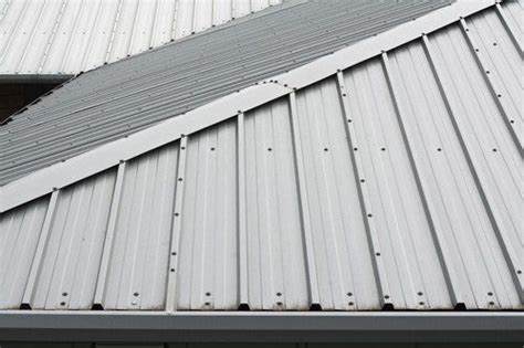 3 Methods of Fastening a Metal Roof