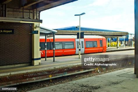 39 Gatwick Airport Railway Station Stock Photos, High-Res Pictures, and ...