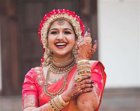 Sonphool Konkani Tradition Mangalore Style Mallige Moggu Hairdo Her