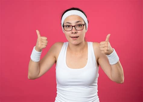 Impresionada Joven Deportiva En Gafas Pticas Con Diadema Y Mu Equeras