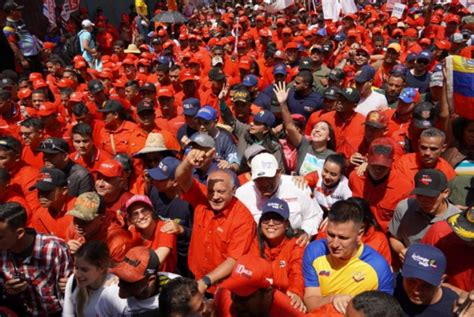 Presidente Nicol S Maduro Encabez Masiva Marcha De Los Trabajadores