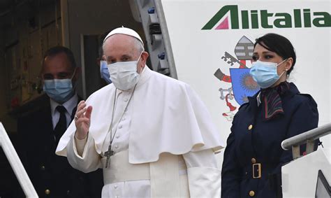 Papa Francesco è arrivato in Iraq Inizia la storica visita