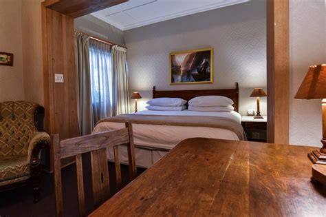 Gimli | Rooms at Hobbit Hotel Westdene, Bloemfontein