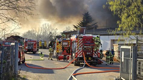 Neulu Heim Hockenheim Rhein Neckar Kreis Brand Auf Firmengel Nde