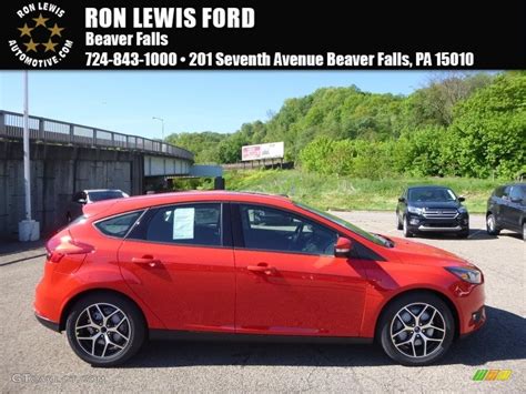 2017 Race Red Ford Focus Sel Hatch 120377407 Photo 4 Car Color Galleries