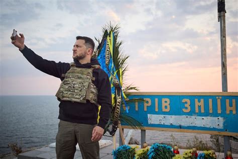 Zelenski Agradece Desde La Isla De Las Serpientes CURADAS