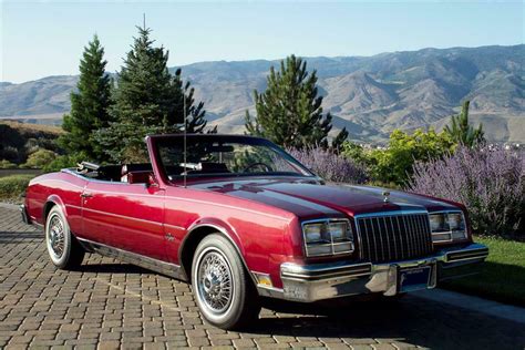 1982 BUICK RIVIERA CONVERTIBLE