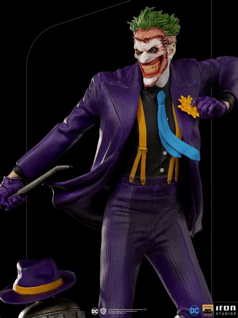 The Joker Receives New Deluxe Dc Comics Statue From Iron Studios