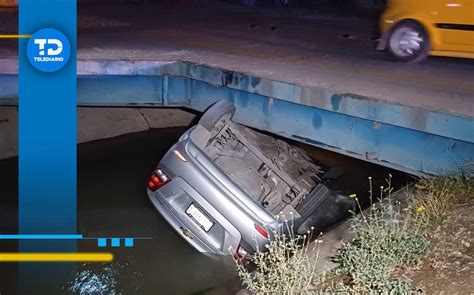 Coahuila Auto Cae A Canal De Riego En Torre N Y Conductor Huye