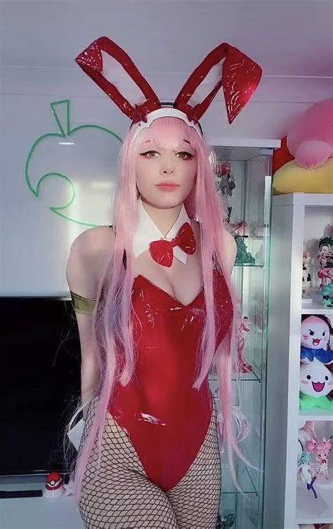 Zero Two Cosplay