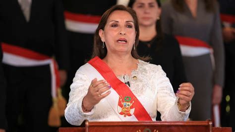 Dina Boluarte Anuncia Adelanto De Elecciones Y Declaratoria De Estado