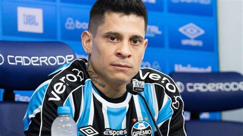 Iturbe Joga Quarta Veja O Que O Novo Refor O Do Gr Mio Disse Sobre A