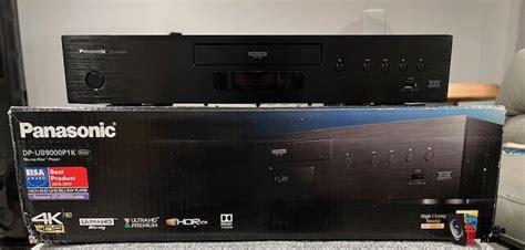 Panasonic DP UB9000 Reference 4K Blu Ray Player Region Free Photo