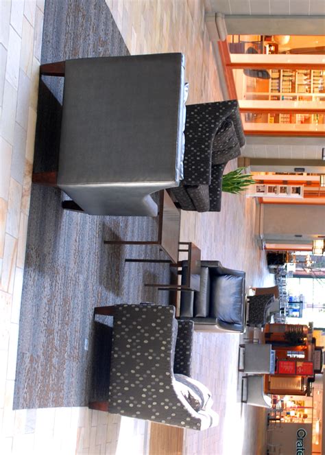 Sheridan Sofa - Villa Hallmark