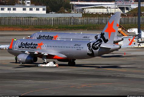 JA11JJ Jetstar Japan Airbus A320 232 WL Photo By Cazuki Tezuka ID